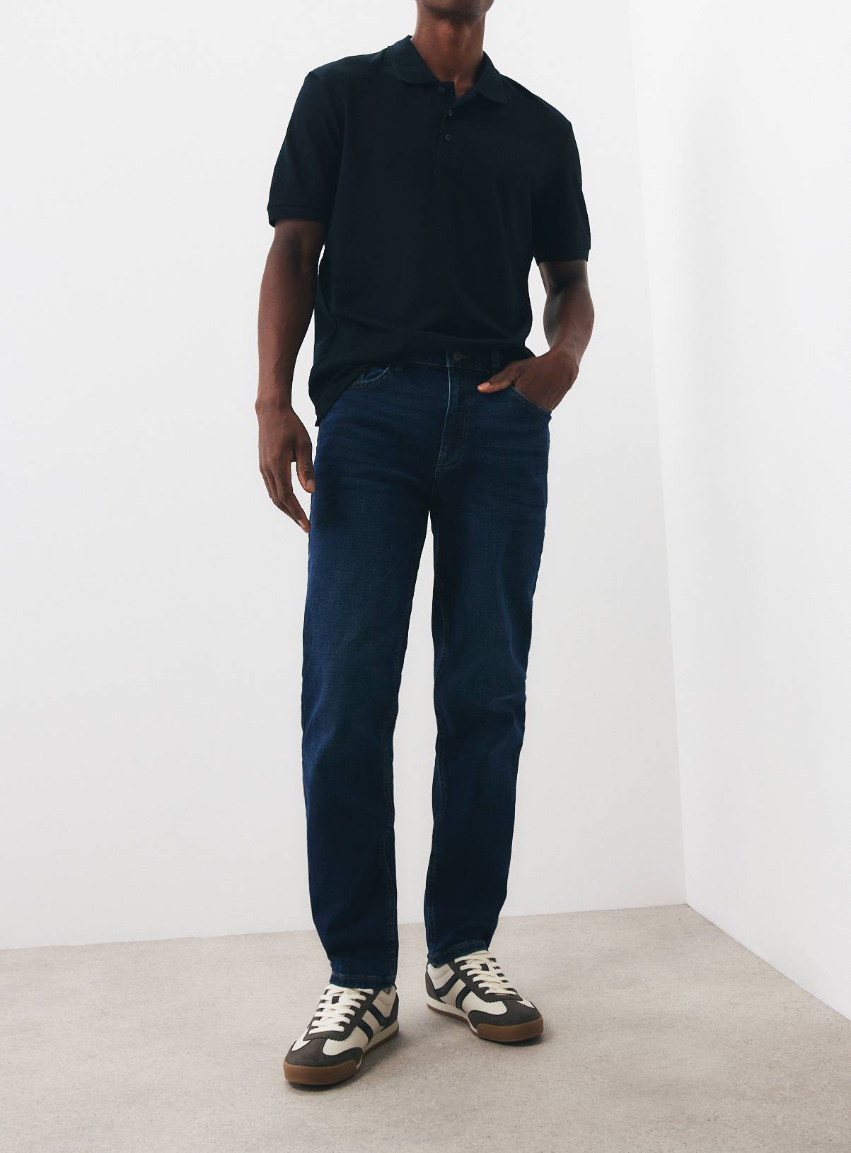 Mid Slim Dark Denim Jeans 42L - Image 2